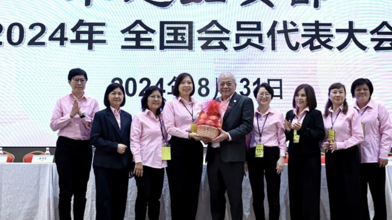 吴添泉：修改党章旨在完善体制 冀大家秉持“情理法”行事